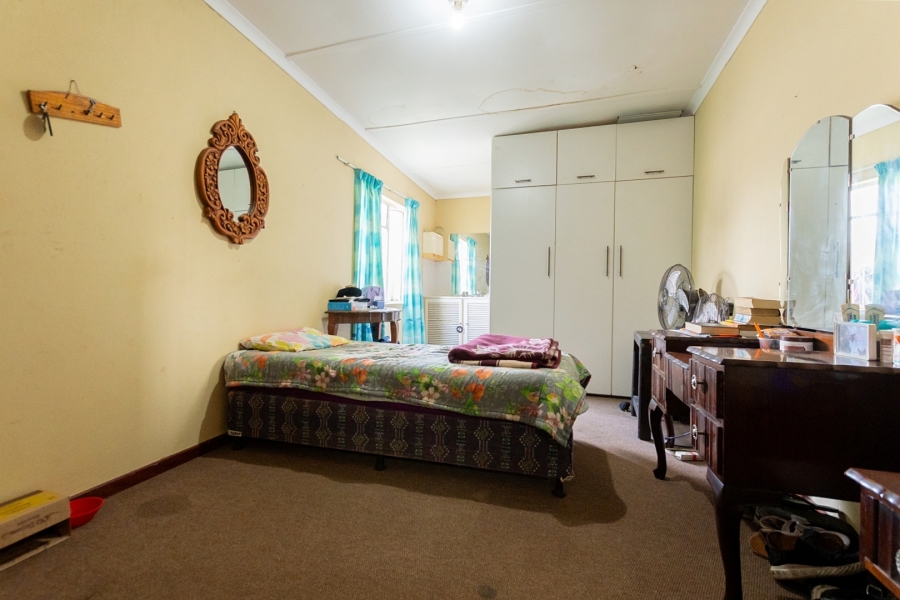 6 Bedroom Property for Sale in Laaiplek Western Cape